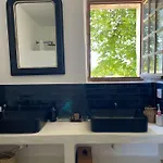 Les Roques * Saint-Vincent-Rive-dʼOlt