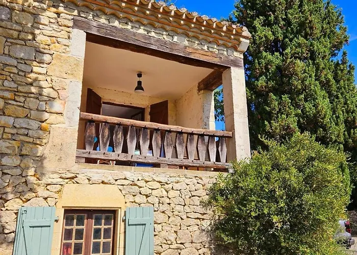 Les Roques Villa Saint-Vincent-Rive-dʼOlt