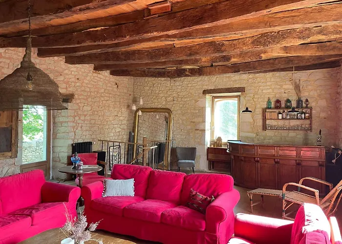 Les Roques * Saint-Vincent-Rive-dʼOlt